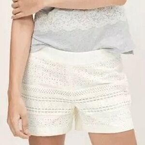 LOFT 100% cotton White lace crochet boho resort Shorts women’s size 0